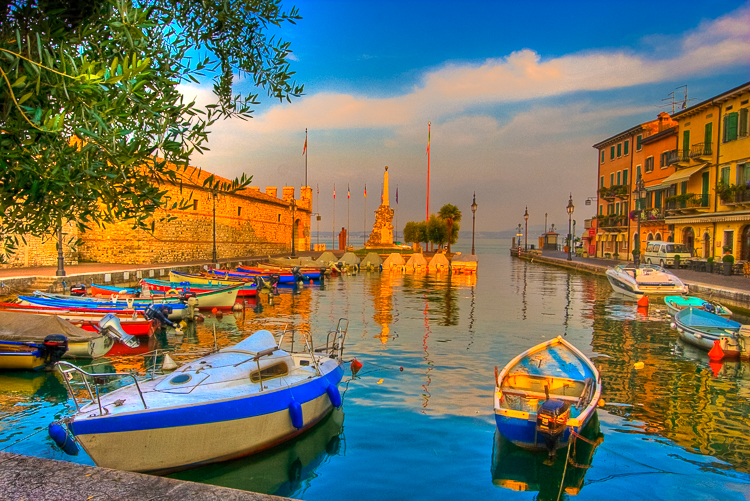 1923 - Lazise Harbor morning - -