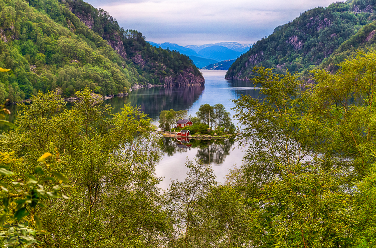 6885 - Lovrafjorden Residence - -